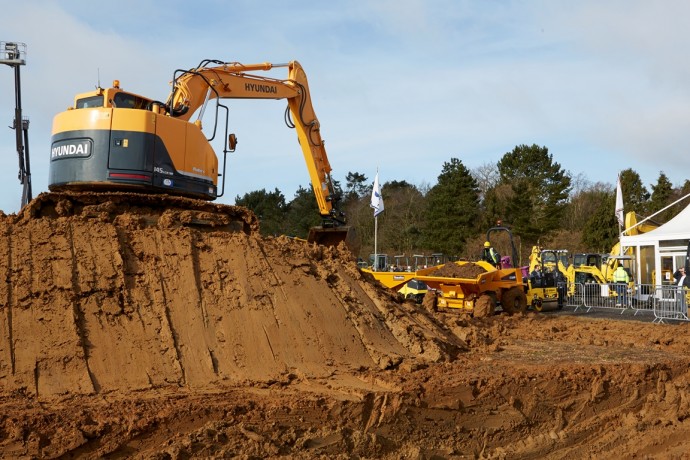 Hyundai 145LCR-9A excavator on demonstration at Doe Show 2015 with Thwaites dumpers